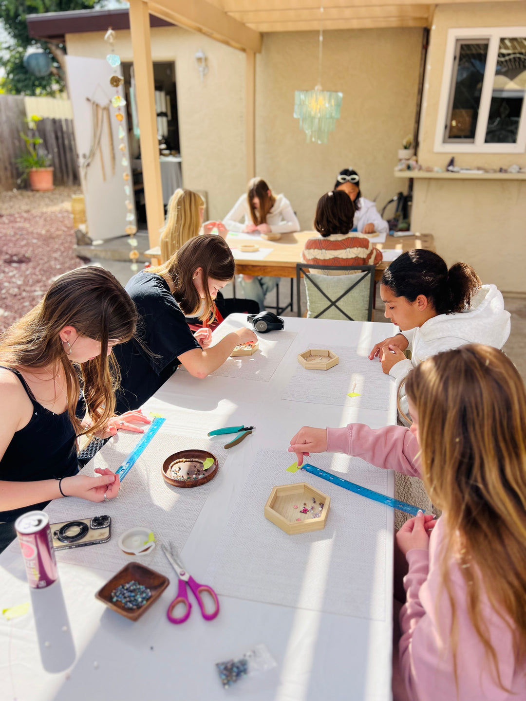 Jewelry Making & Wire Sculpting Camp (Ages 10 to 13)