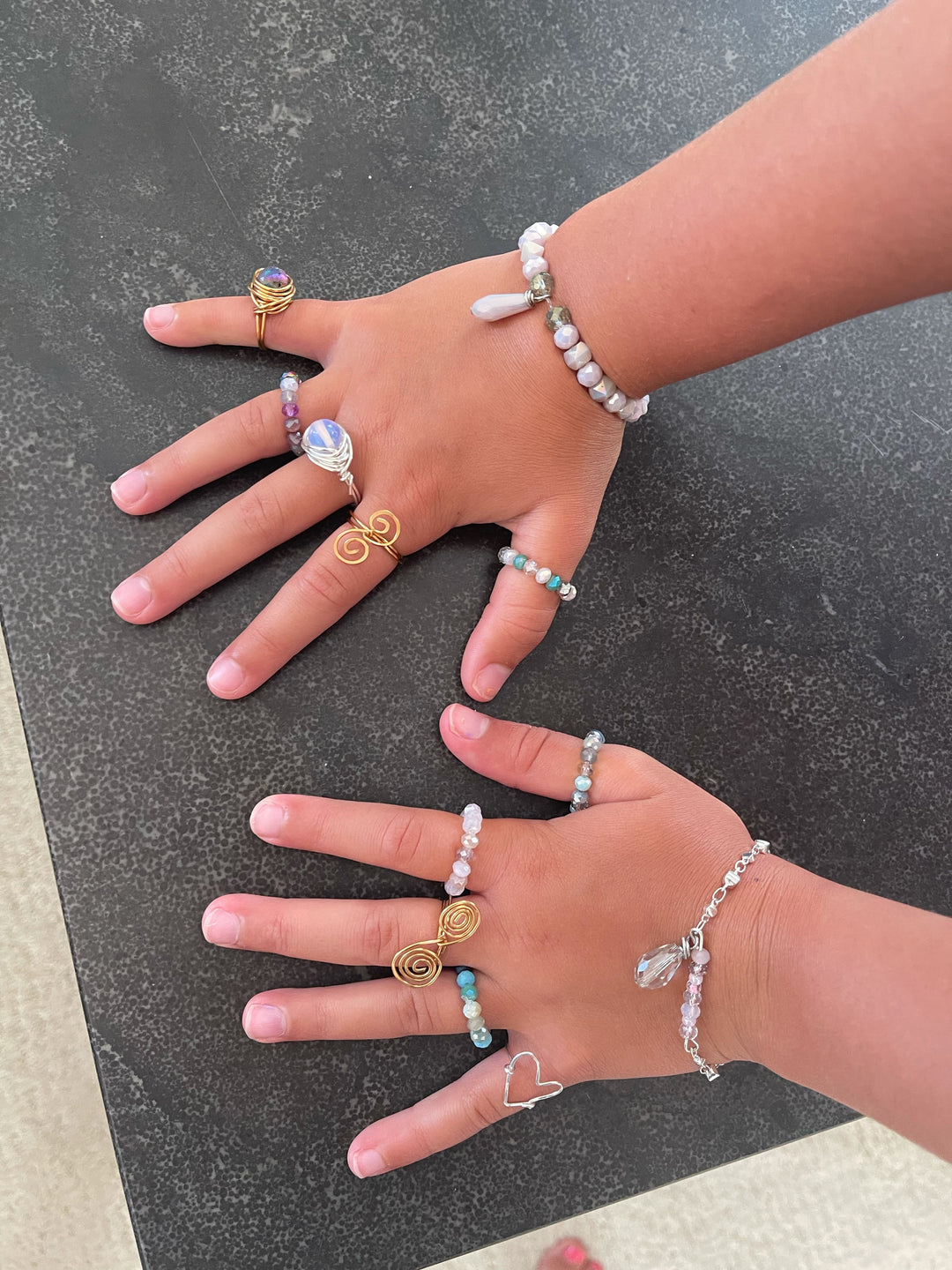 Jewelry Making & Wire Sculpting Camp (Ages 10 to 13)